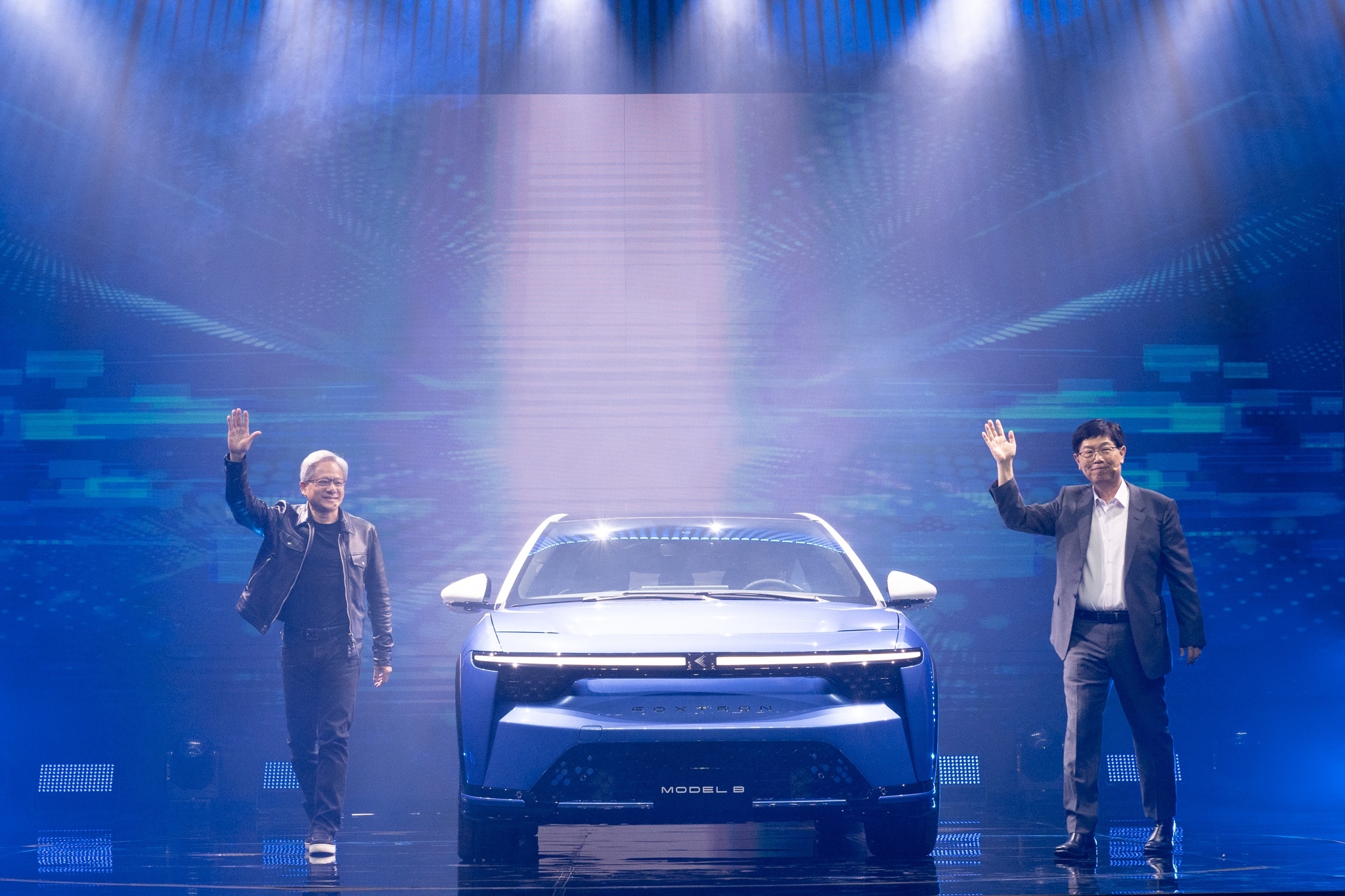 New EV Cargo Van Unveiled At Hon Hai Tech Day 2023,  Focusing CDMS Strength