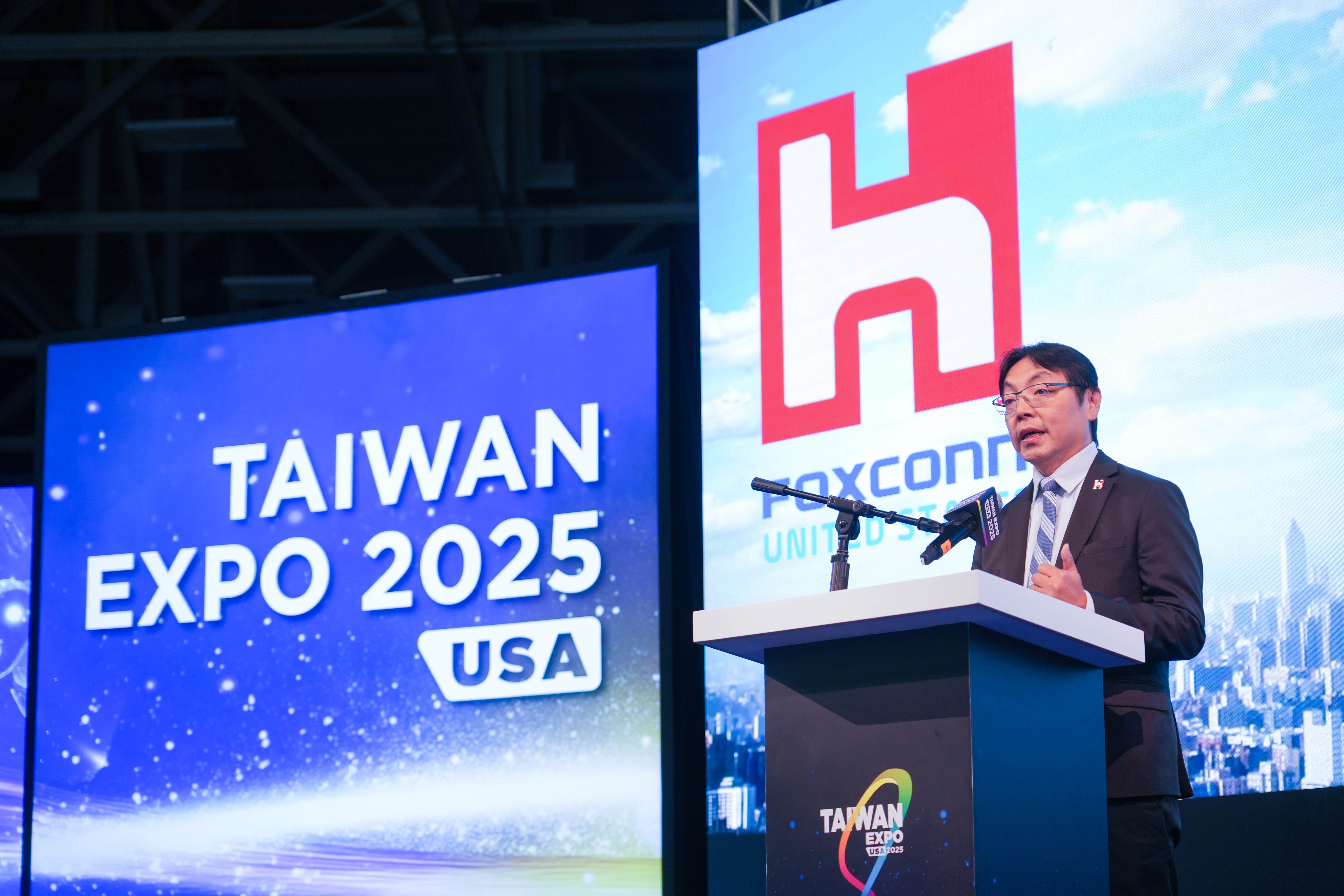 Hon Hai Technology Group (Foxconn) Offers Rare View On  Electric SUV And AI Infrastructure At Taiwan Expo USA